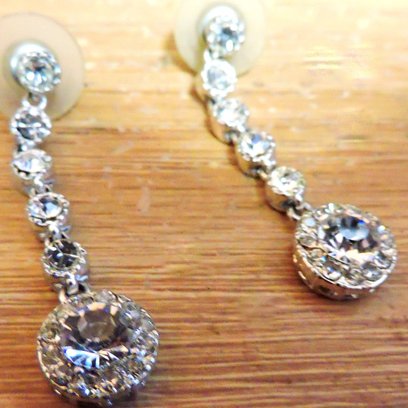 Rhinestone Dangle Earrings/ White Stones - Picture 2 of 6